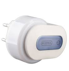 شارژر دیواری 12 وات ازرا مدل HC‑24 – شارژر اقتصادی و ایمن با دو خروجی USB