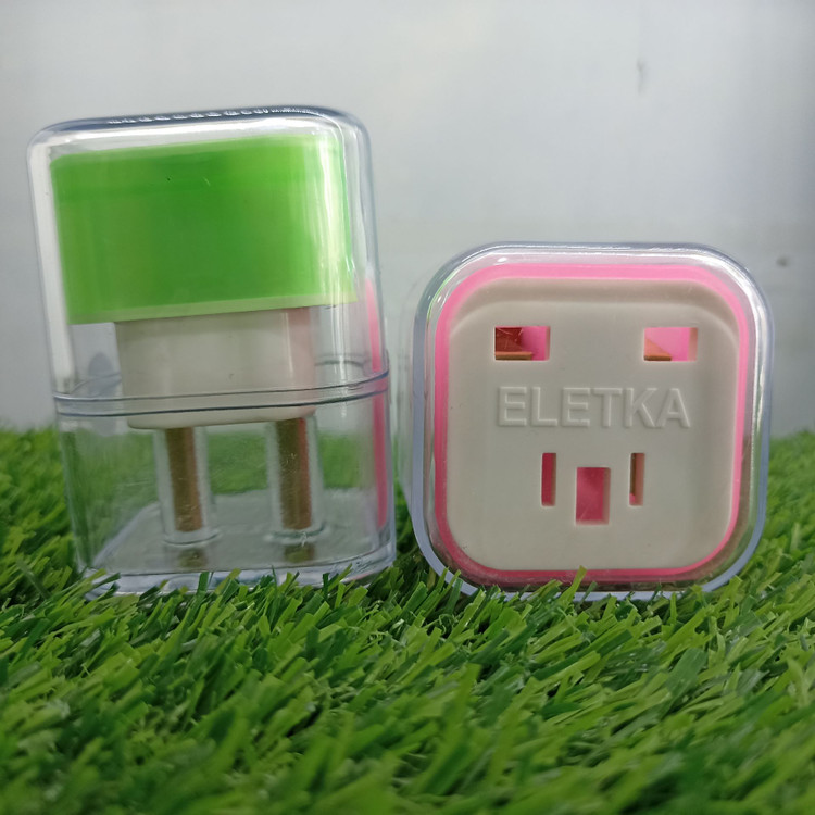 تبدیل سه به دو برق یونیورسال Eletka مدل GCA-101 – با خروجی چندمنظوره و طراحی زیبا